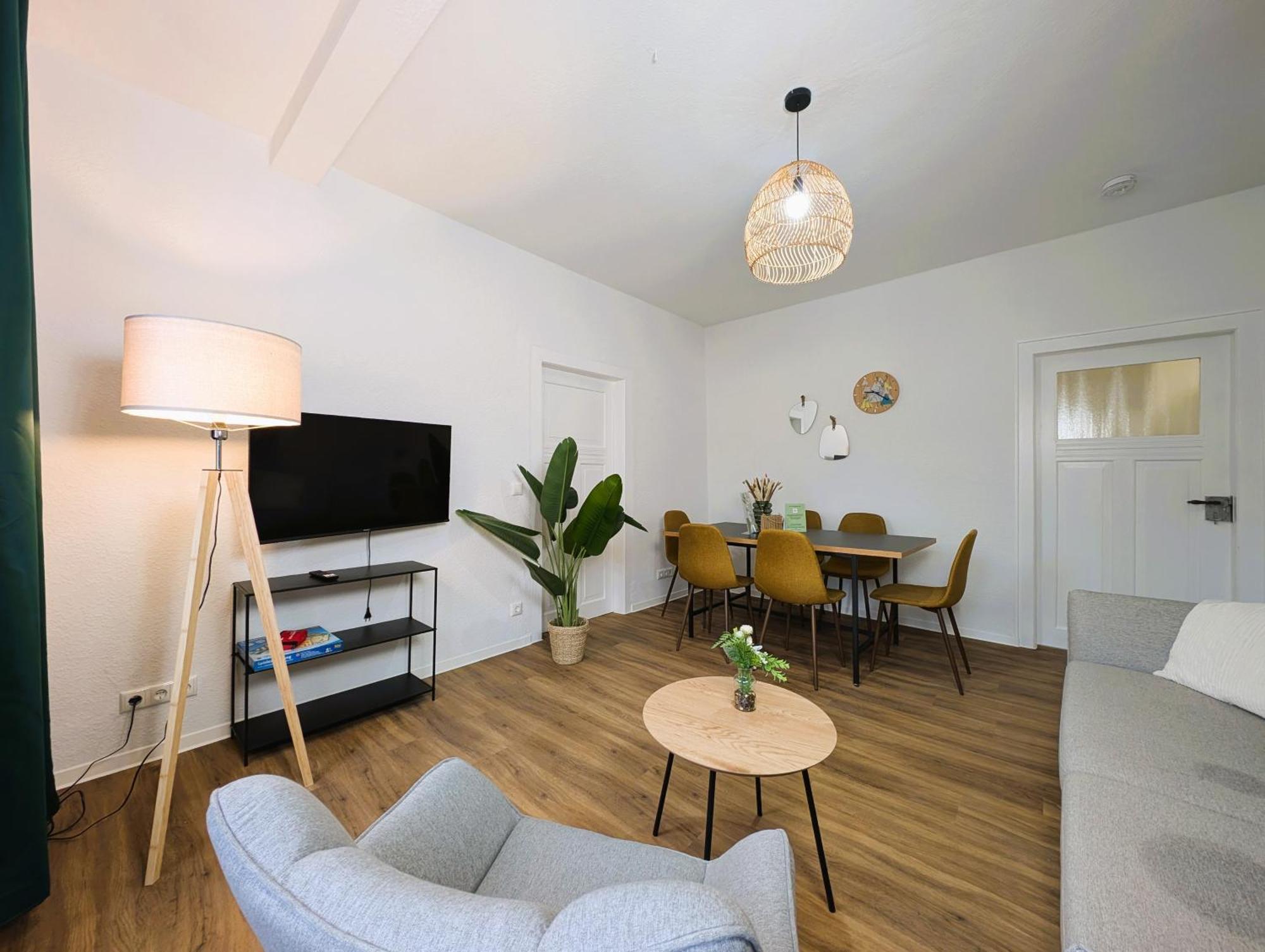 Bohnapartments - Topfmarkt Xxl Suiten - Neu In Top Zentrumslage, Vollausstattung, Wlan, Parkplaetze Ilmenau Exteriör bild