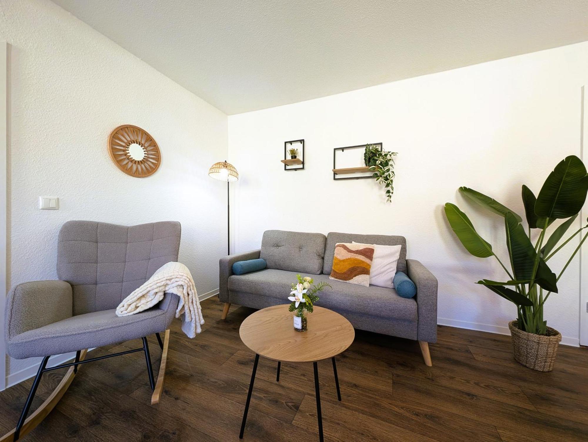 Bohnapartments - Topfmarkt Xxl Suiten - Neu In Top Zentrumslage, Vollausstattung, Wlan, Parkplaetze Ilmenau Exteriör bild
